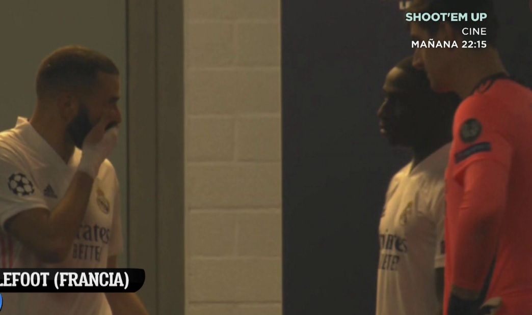 Scandal la Real Madrid! Benzema către un coechipier: „Nu-l interesează de noi, nu-i mai da mingea!” | VIDEO