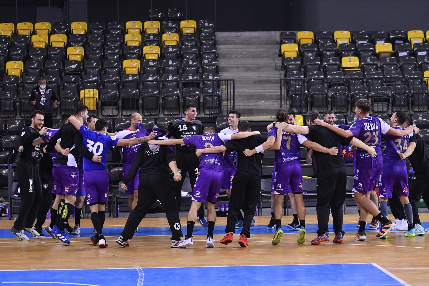 dinamo in liga zimbrilor