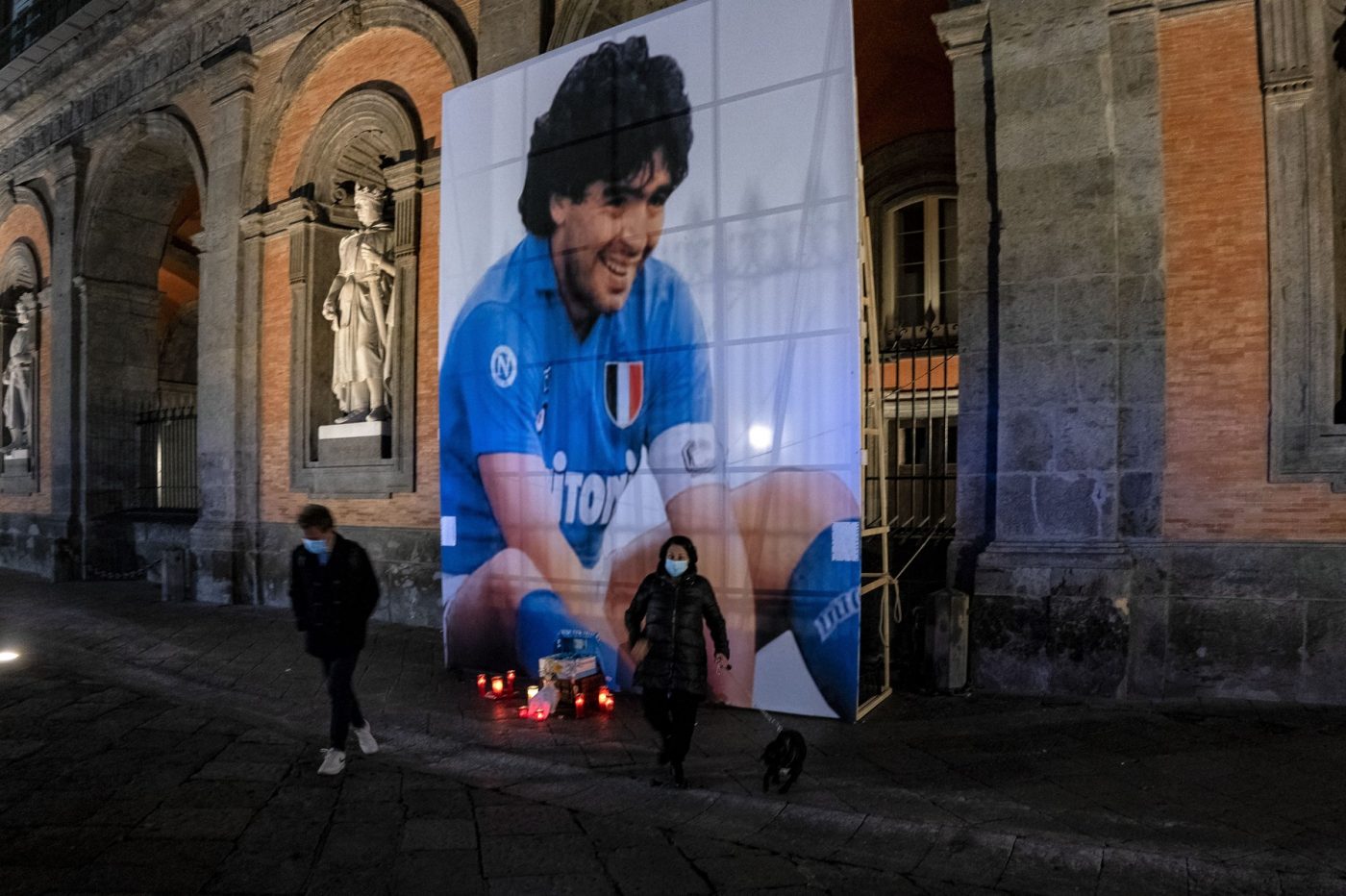 Cine transmite la TV documentarul Maradona Confidential: „Un om cu un talent divin, care a trăit în iad!”