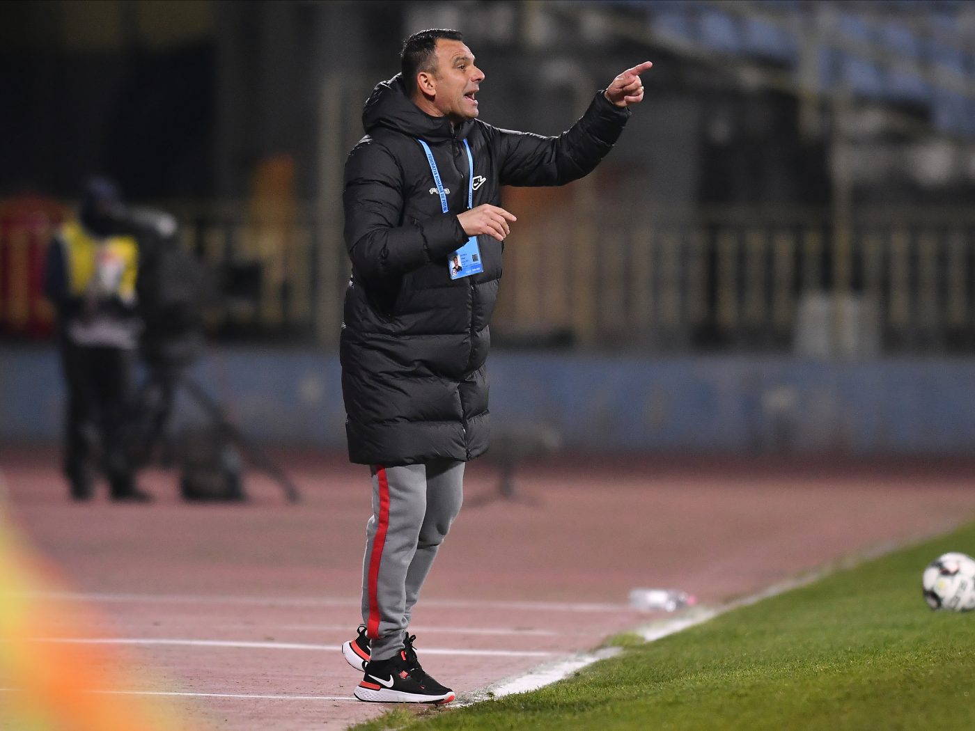 „Sunt prea supărat acum ca să deschid subiectul ăsta!” Toni Petrea, distrus după eșecul cu CFR Cluj! Ce acuză antrenorul FCSB