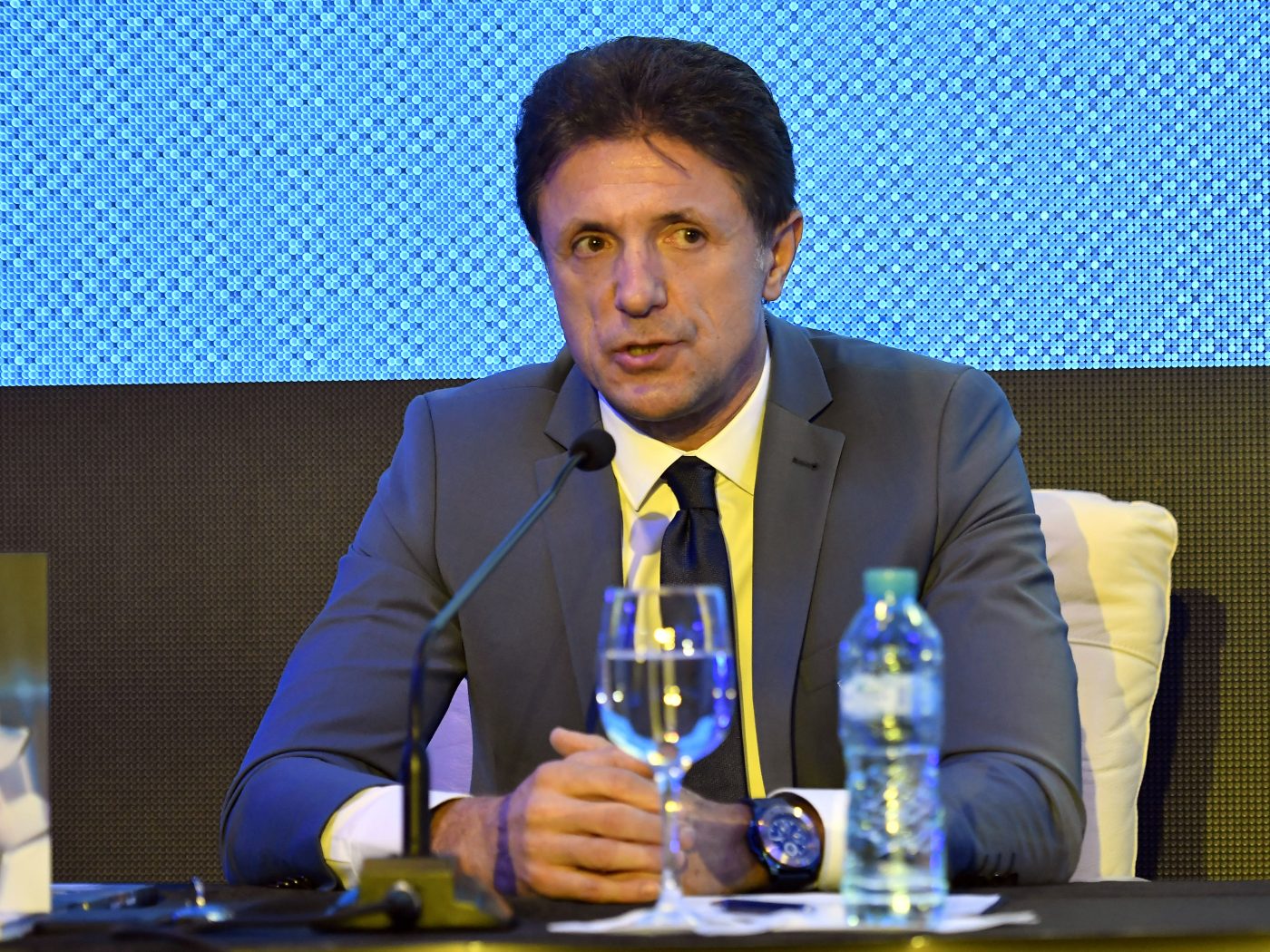 Gică Popescu, cuvinte dure despre Viitorul. „Ne-am pierdut identitatea din ultimi ani” + Ce spune despre Mircea Rednic | EXCLUSIV ProSport LIVE