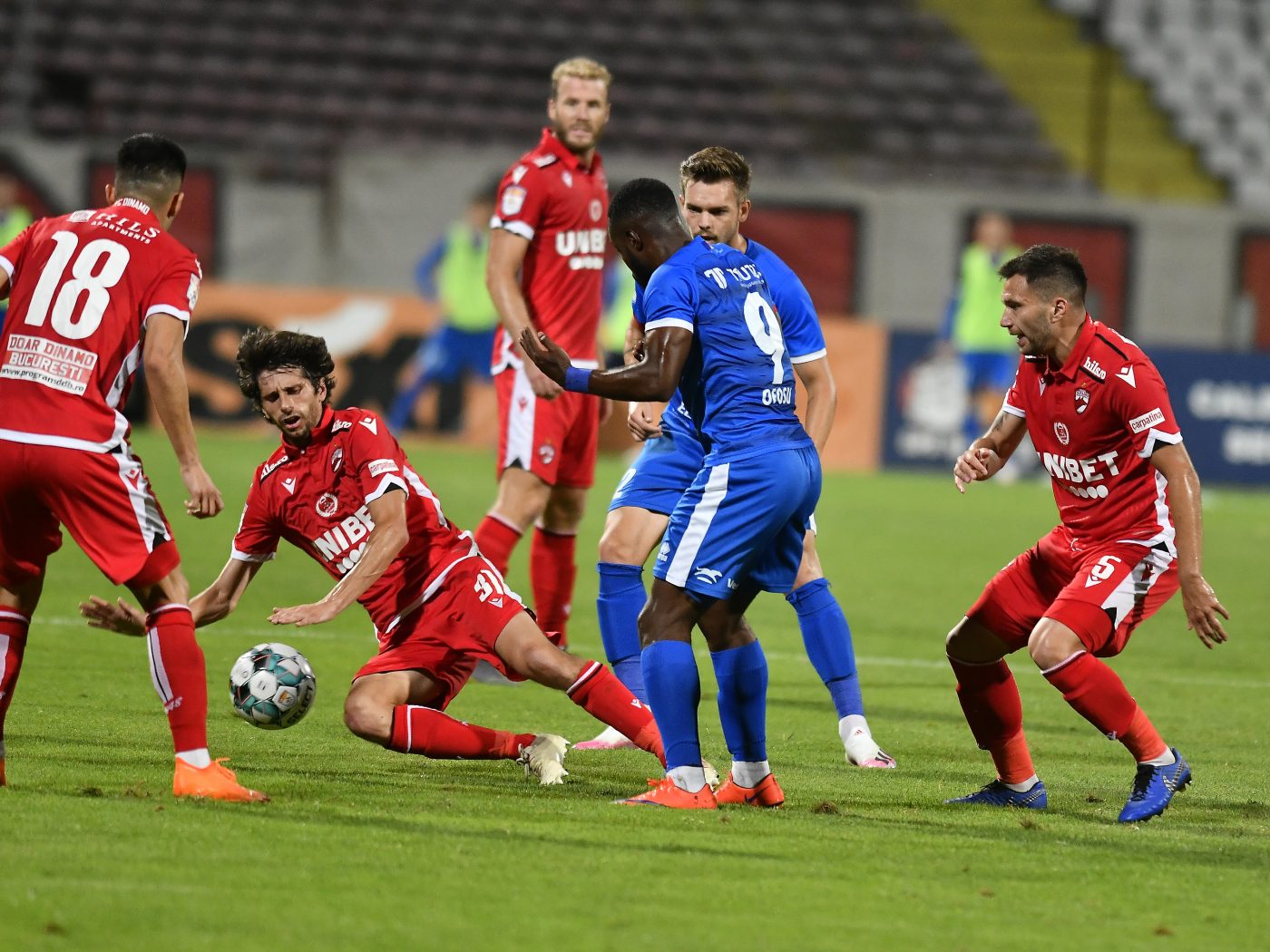 Ei sunt cei mai agresivi! Dinamo, Botoșani și Iași au luat cele mai multe „roșii”! Un dinamovist are același număr de eliminări ca meciurile jucate în acest sezon! | ANALIZĂ