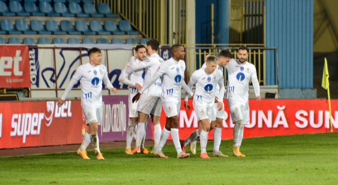 Hermannstadt – Gaz Metan 1-2 | Meci cu peripeții la Mediaș! Cu Mihai Teja eliminat, Gazul urcă pe podium în play-out