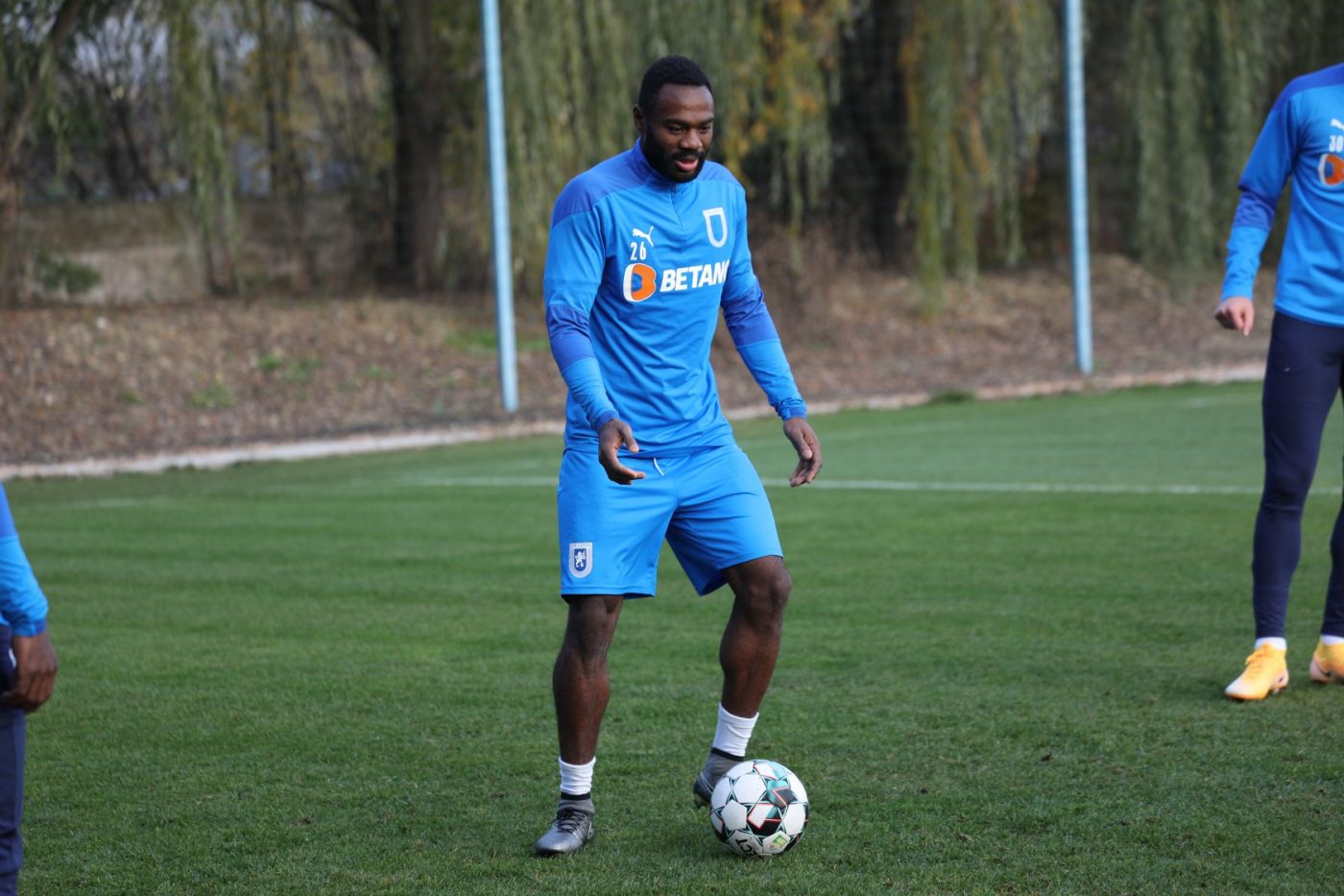Reagy Ofosu constată că la Craiova „e foame de glorie şi trofee”. Ce spune atacantul despre atmosfera de la echipa din Bănie