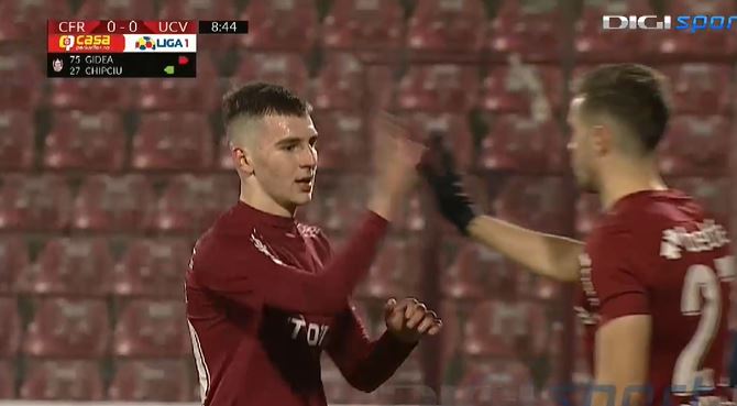 Nu a prins nici măcar 10 minute pe teren! Jucătorul U21 schimbat de Edi Iordănescu la începutul meciului cu Universitatea Craiova | FOTO