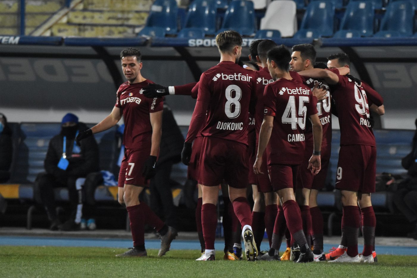 Un dinamovist e sigur pe el: „CFR Cluj e cea mai bună, chiar dacă FCSB e pe primul loc”. Care sunt argumentele | EXCLUSIV Prosport Live