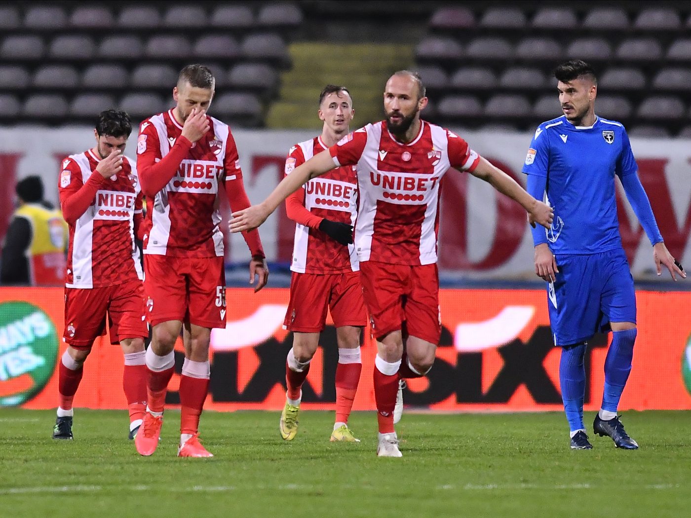 Mihai Rotaru, ofertă de 200.000 de euro pentru un jucător de la Dinamo! Ce răspuns a primit de la spaniolii din „Ștefan cel Mare”