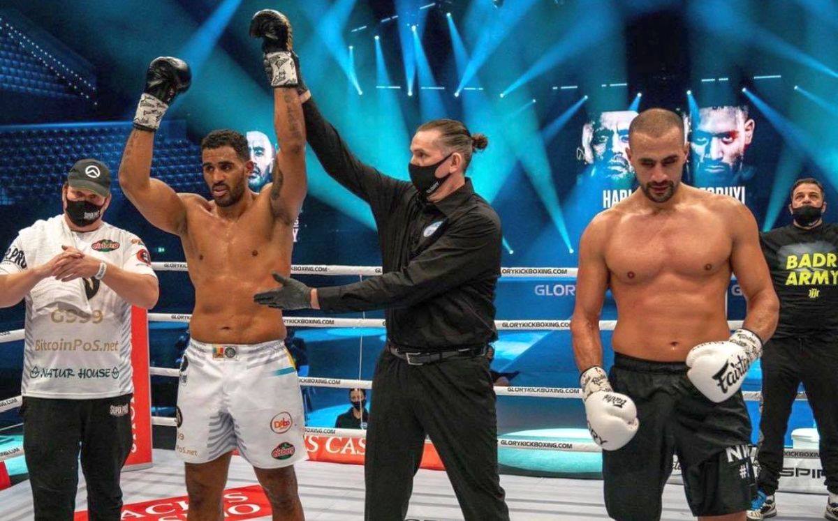 Benny Adegbuyi a revenit în România! Declarație triumfătoare, după ce l-a învins pe „colosul” Badr Hari: „L-am scos la pensie!”. Ce spune despre un meci de revanșă pentru marocan