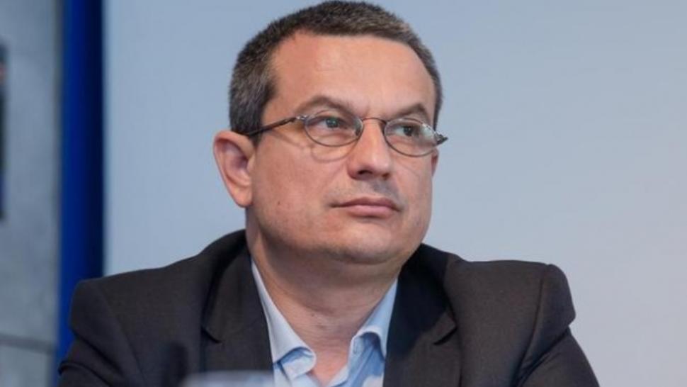 CNCD a reacționat după scandalul provocat de Sebastian Colțescu la meciul PSG – Bașakșehir. „O pată imensă pentru România!”