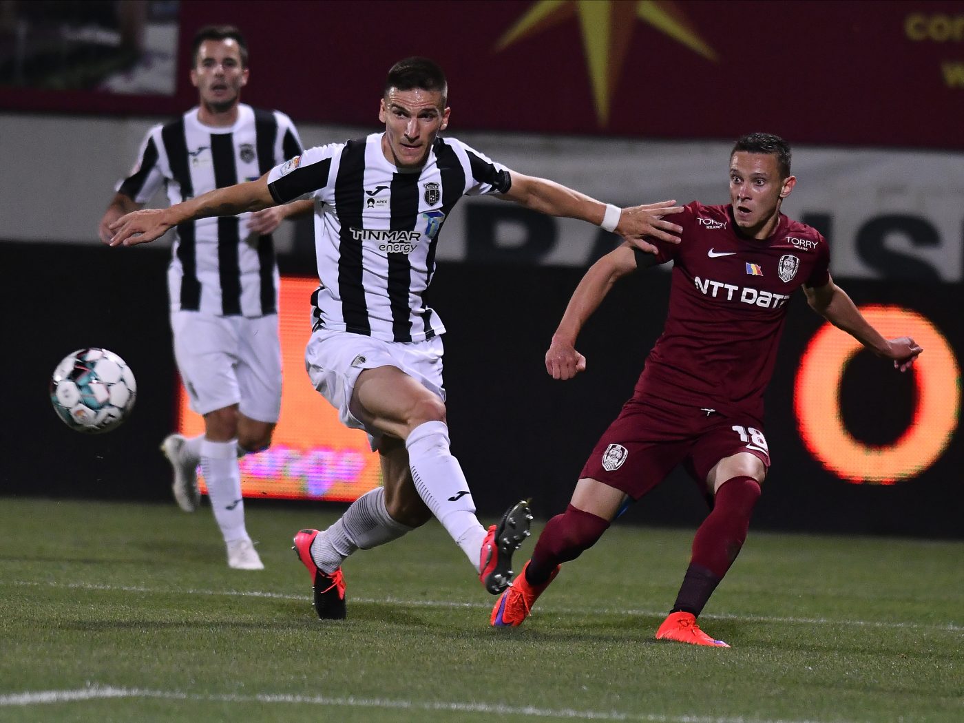 CFR Cluj – Astra Giurgiu, de la ora 20:00. Campioana României poate să ajungă pe primul loc în Liga 1 | Live Video Online