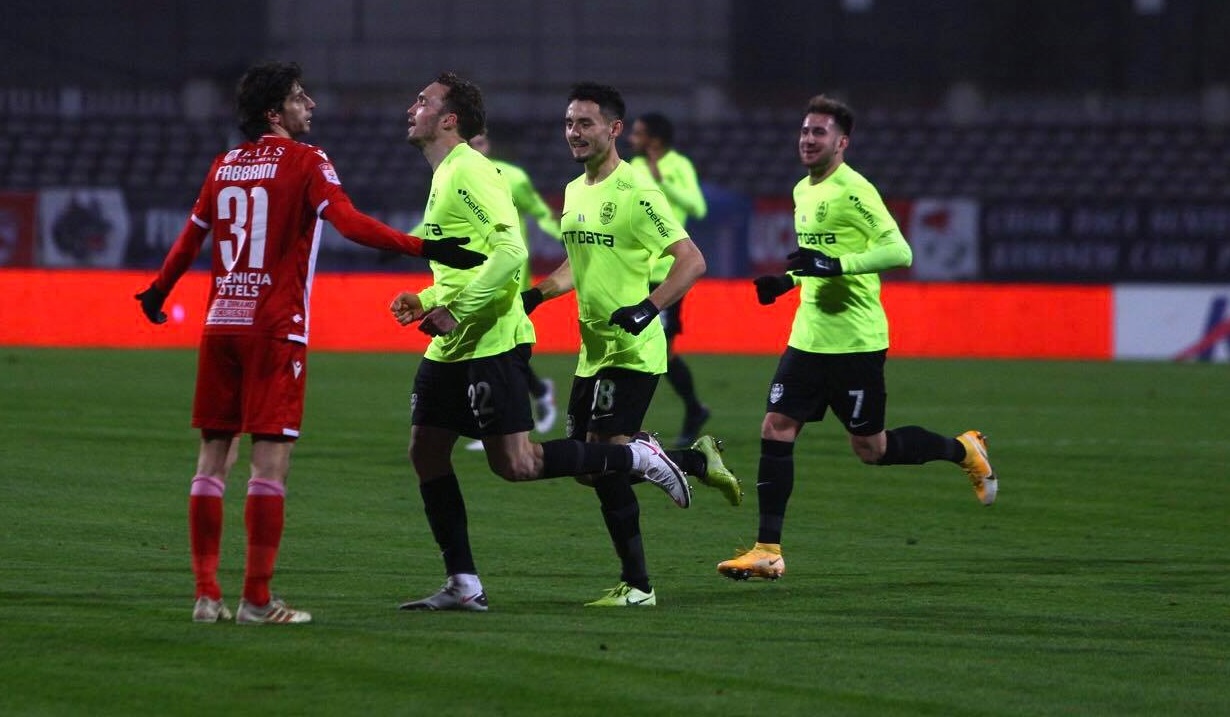 Dinamo, trădată de două ori de apărare! Cum a gafat Ricardo Grigore la golul prin care CFR a deschis scorul în Ștefan cel Mare | FOTO