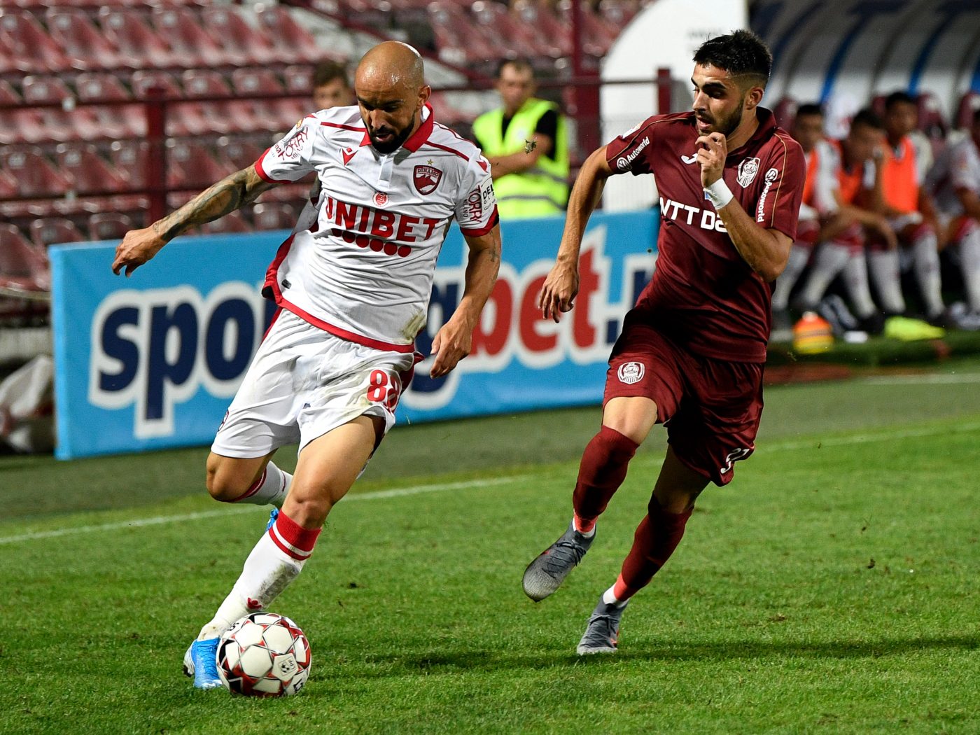 Dinamo – CFR Cluj Live Video Online în etapa 14 din Liga 1 | Trupa lui Edi Iordănescu are șansa să o egaleze pe FCSB, în clasament! Echipele probabile