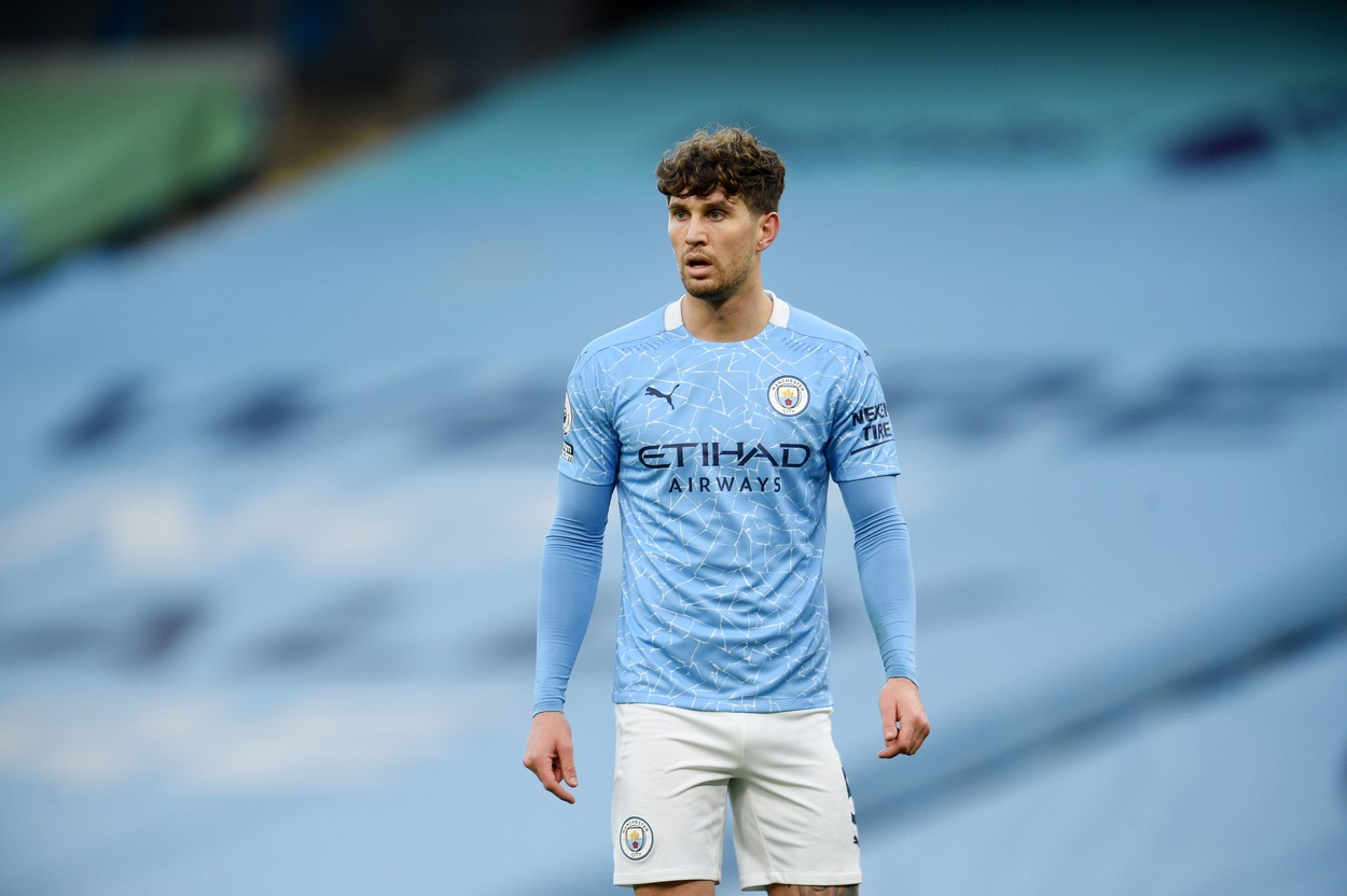 Fosta iubită a lui John Stones spune că starul lui Manchester City i-a făcut viața un iad!  A părăsit-o pentru o altă femeie + venea de la cazino și arunca în ea cu bani: „A fost un măgar! A devenit un abuzator”