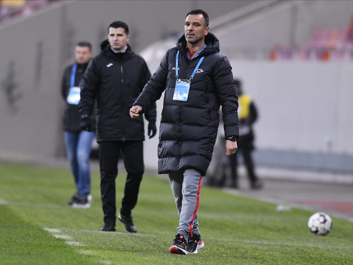 Toni Petrea, sigur de victorie cu Universitatea Craiova! Antrenorul FCBS a scăpat porumbelul: „Sper ca aportul lor să fie unul bun!”