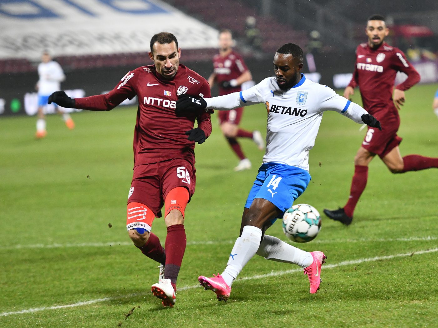 CFR Cluj a vrut să-l readucă de urgență pe Paulo Vinicius! Șefii campioanei, șocați de ceea ce a pățit brazilianul. E pe punctul să renunțe la fotbal | EXCLUSIV