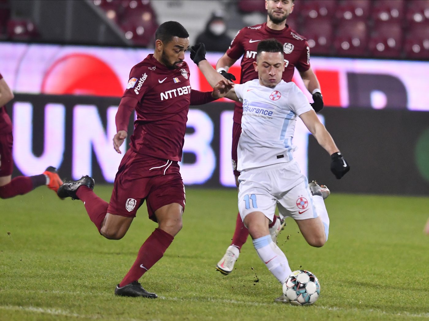 Nebunie în Liga 1! CFR Cluj revine în forță după succesul cu FCSB și roș-albaștrii pot să piardă primul loc