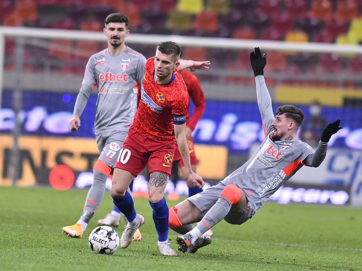 Veste excelentă pentru FCSB: care e starea de sănătate a lui Florin Tănase, după ce a jucat doar 30 de minute cu UTA! EXCLUSIV