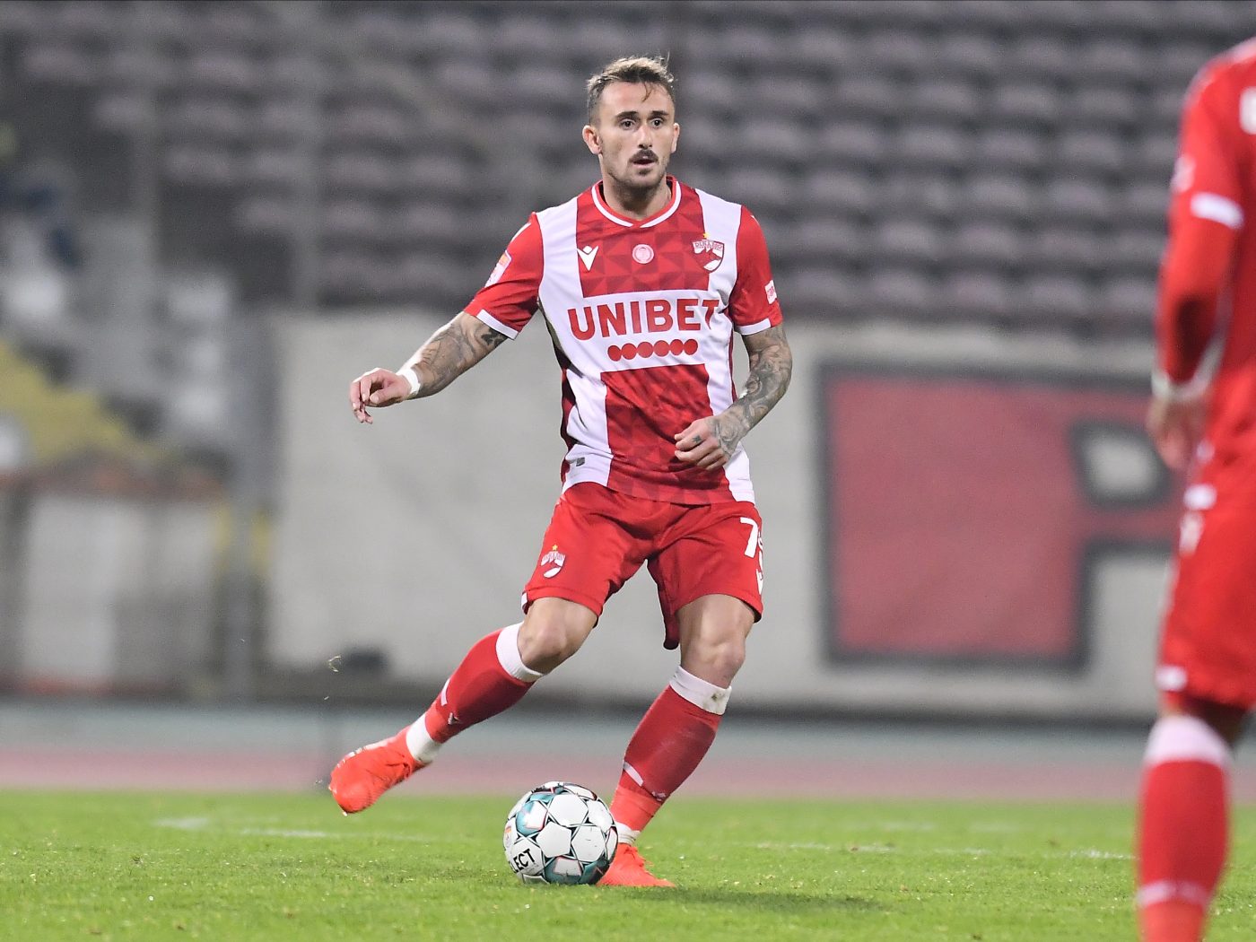 Data până la care rămâne Aleix Garcia la Dinamo: „Continuăm să luptăm până atunci!”. Jucătorii, în pragul disperării!