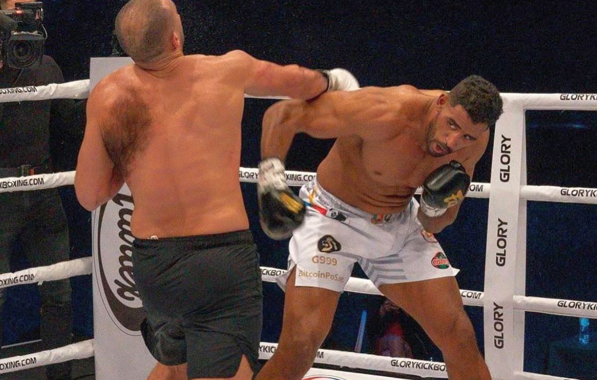 10 lucruri inedite despre cariera lui Benny Adegbuyi, omul care l-a răpus pe legendarul Badr Hari! Cum a refuzat Nigeria, ce carieră a mai avut și când s-a apucat, de fapt, de kickbox