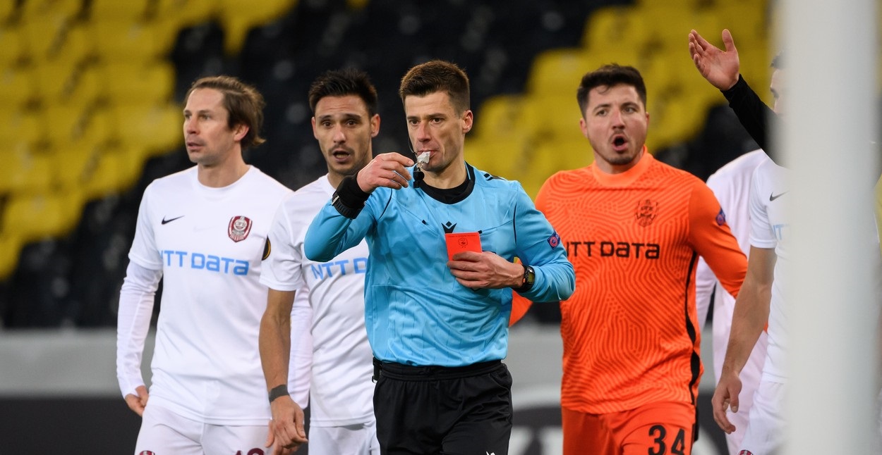 Ce jaf ordinar! Benoit Bastien, un bandit „șmecherit”! | Editorial furios al lui Andrei Trifan, după eliminarea celor de la CFR Cluj din Europa