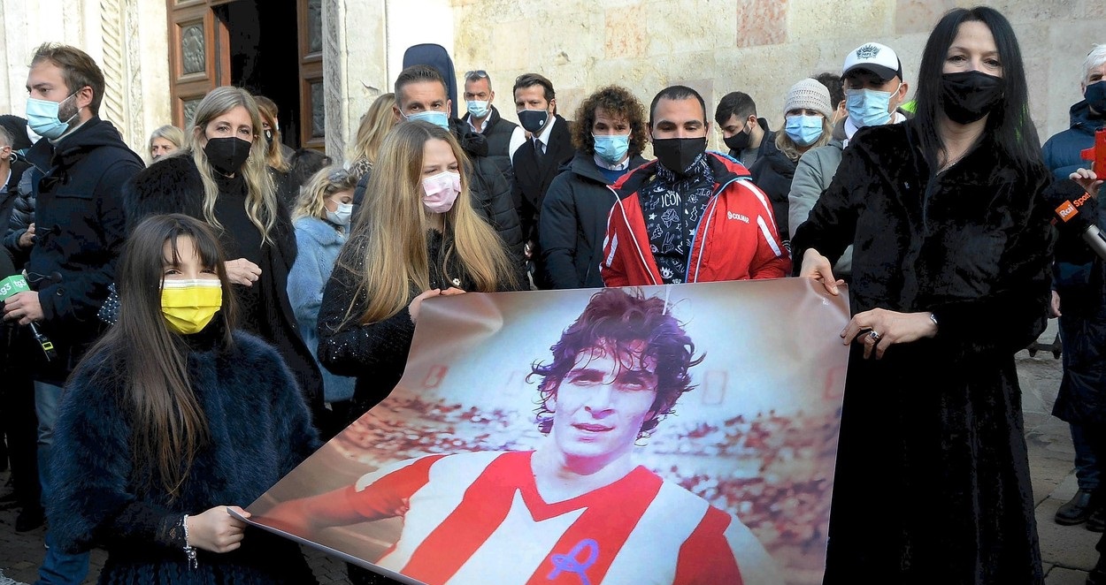 Scene șocante în Italia! Casa lui Paolo Rossi a fost jefuită de hoți în timpul înmormântării