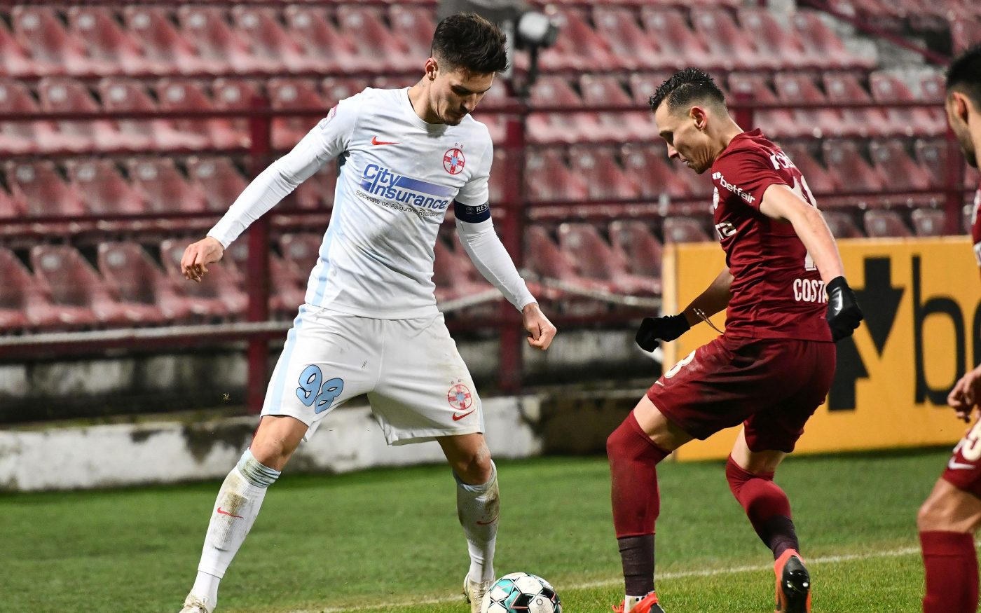 Ce fac fotbaliștii de la FCSB și CFR Cluj cu banii? Tinerii lui Gigi Becali, neașteptat de chibzuiți: „Nu mă așteptam să fie așa! E o mentalitate extraordinară” | VIDEO