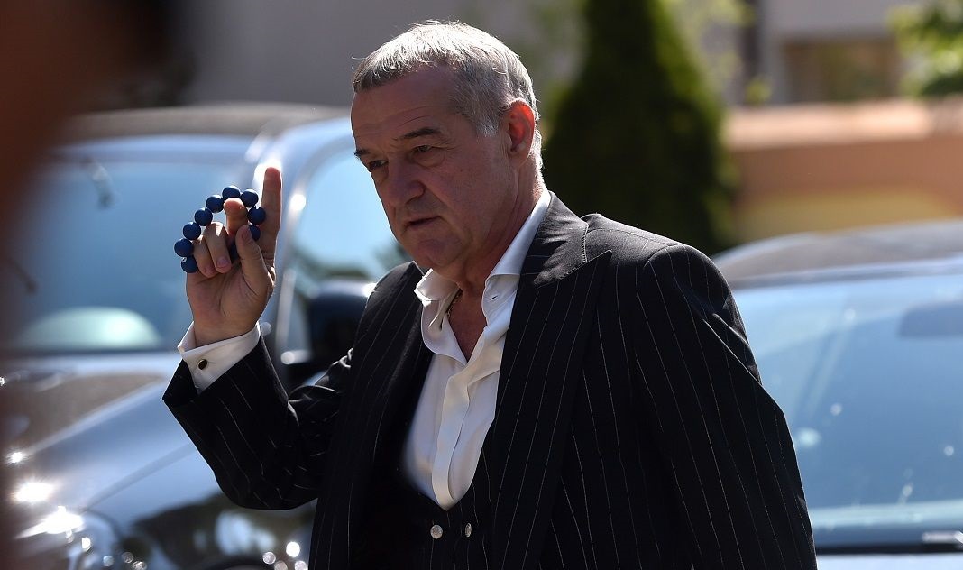 Lovitură pentru Gigi Becali! Mihai Rotaru a intervenit în negocierile pentru Denis Haruț: „Bine, domnule, dă-l la Craiova!” Dezvăluirea patronului FCSB