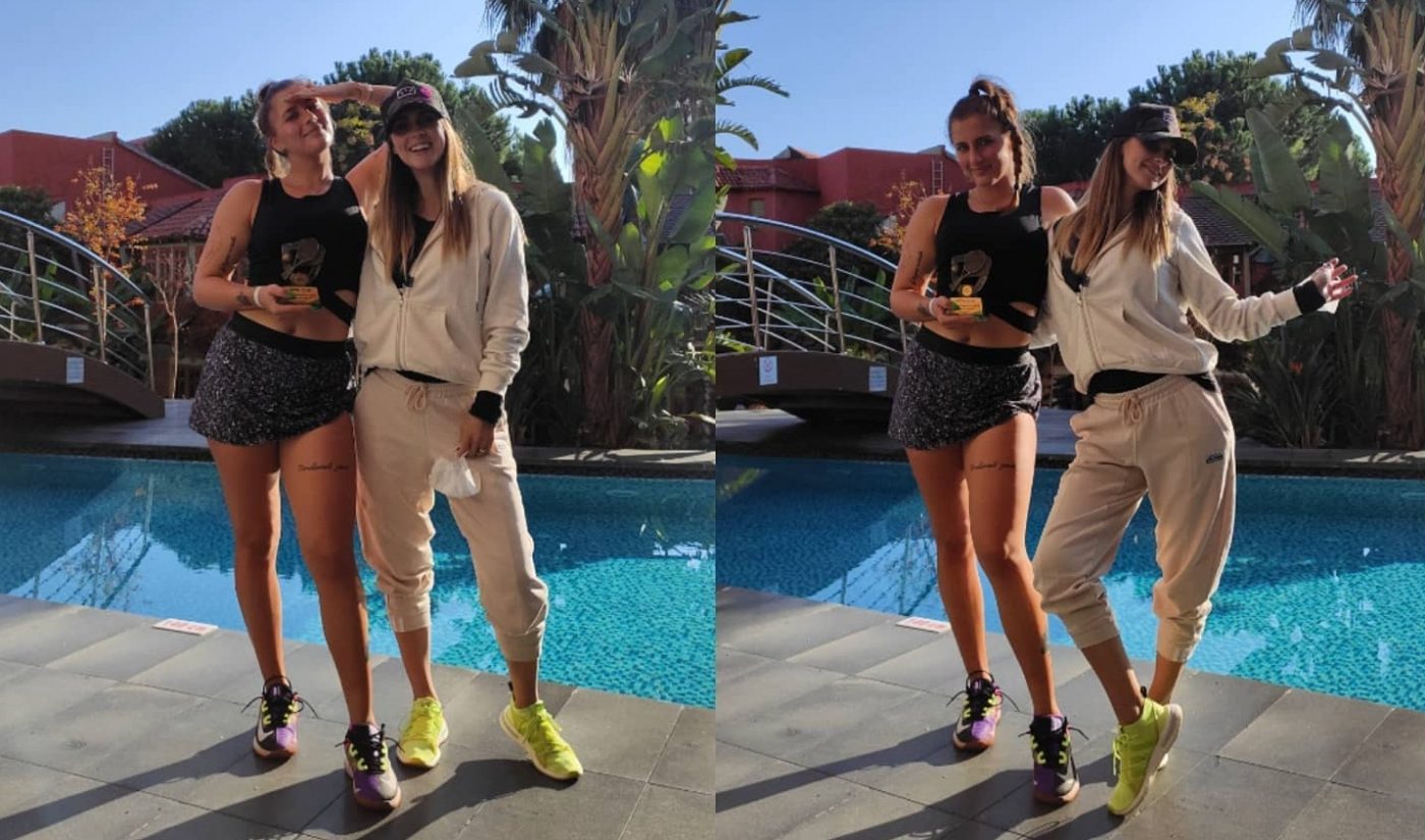 Ştiu să joace tenis, dar şi să pozeze! Andreea Roşca şi Andreea Prisăcariu au fost la înălţime la turneul ITF din Antalya | GALERIE FOTO