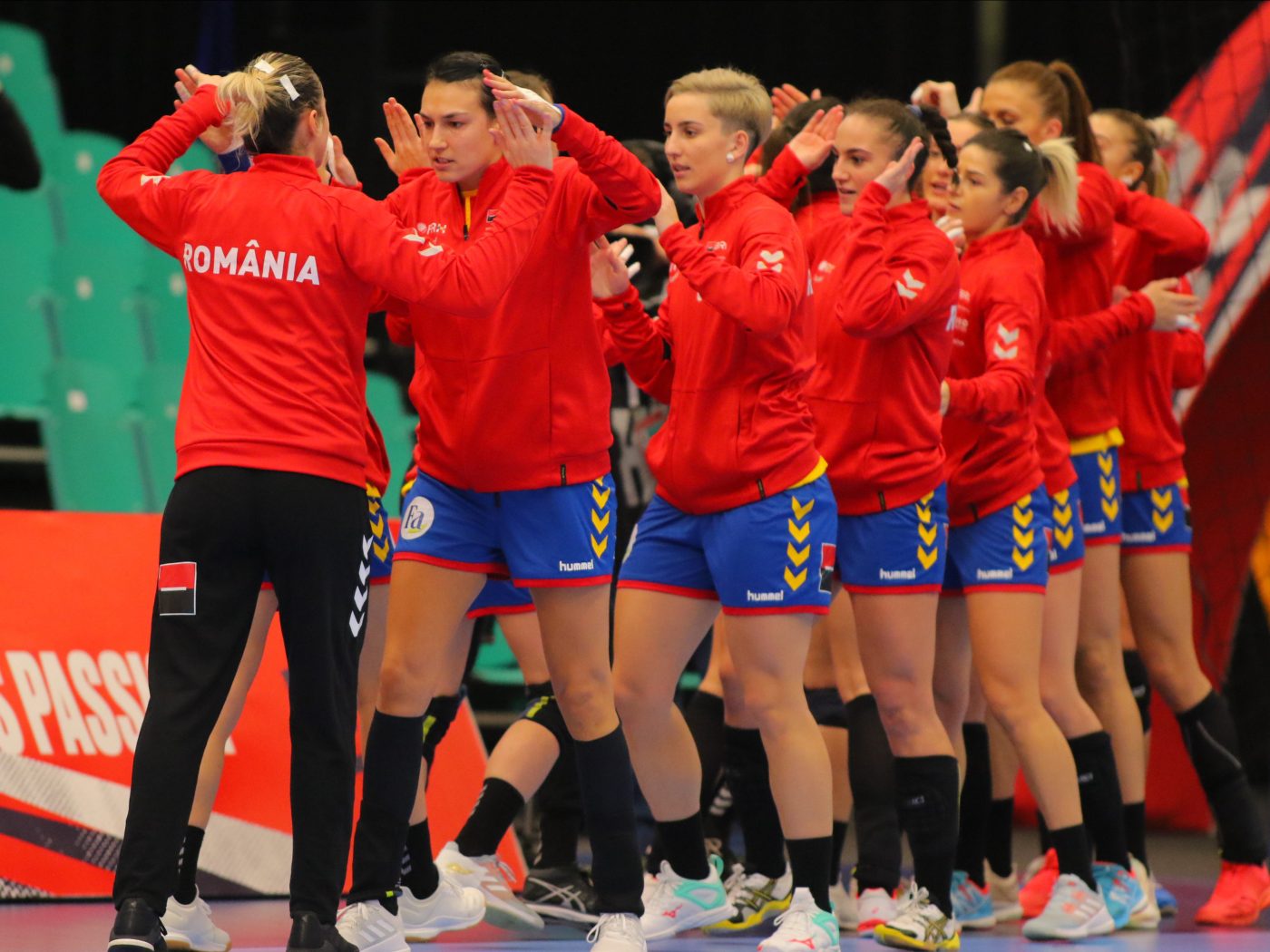 S-a anunțat lotul României pentru Trofeul Carpați la handbal feminin! Cine sunt cele 20 de jucătoare
