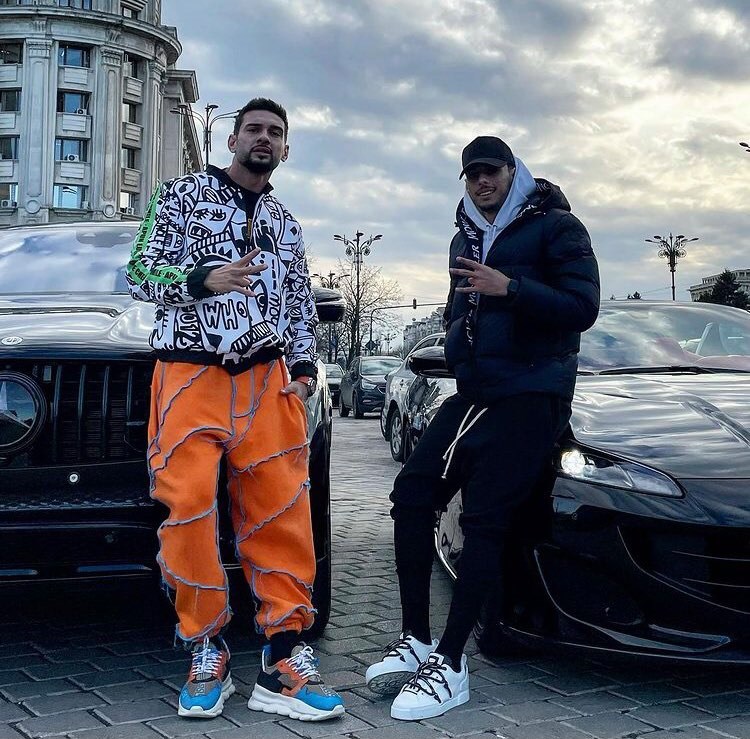 Fabulos! Dorian Popa a „împrumutat” mașina de 200.000 de euro a unui fotbalist din Liga 1 | VIDEO