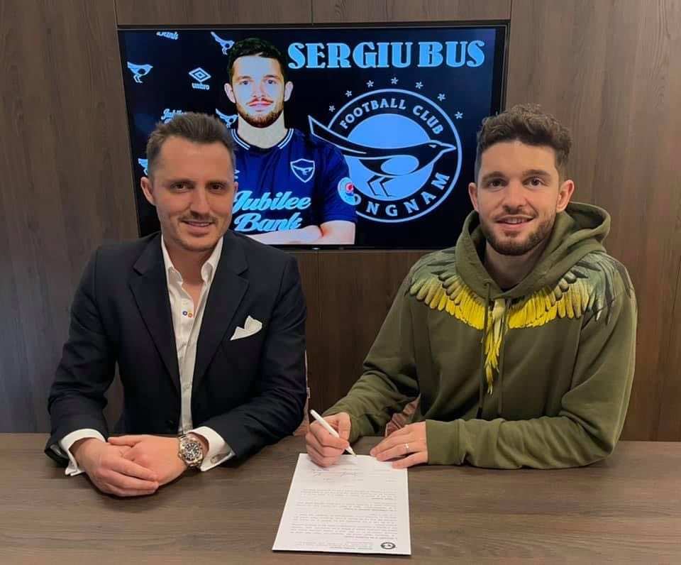 OFICIAL | ProSport, confirmat! Sergiu Buș a plecat de la FCSB direct în Coreea de Sud! Atacantul a fost prezentat la noua echipă | FOTO