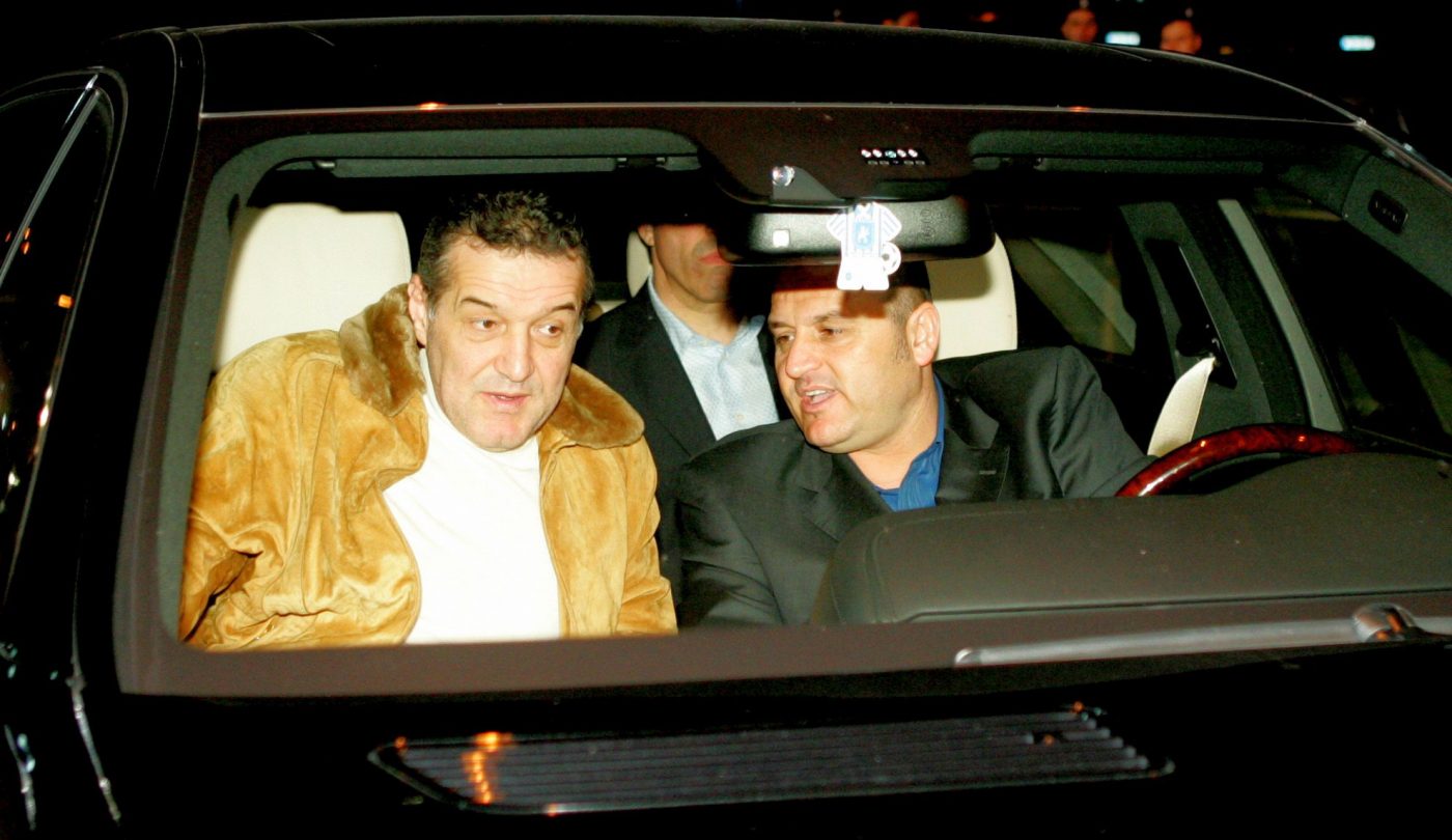 Gigi Becali vorbește în premieră despre Adrian Mititelu, după ce patronul lui FC Universitatea a ajuns în spatele gratiilor. „Nu îmi vine să cred că a mai primit încă cinci ani!” | EXCLUSIV
