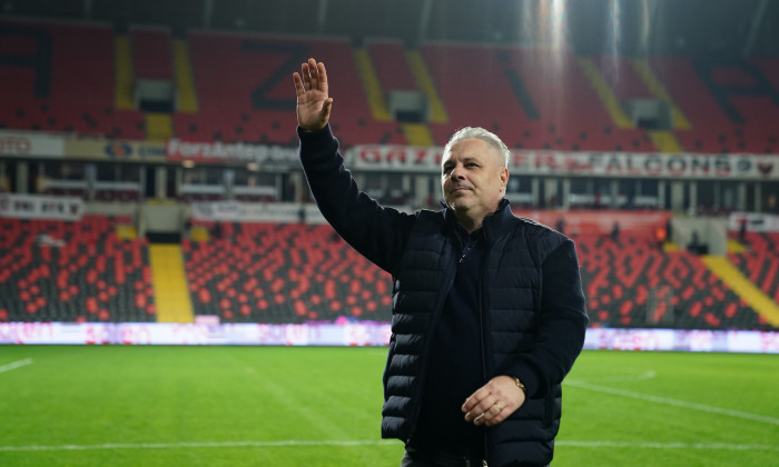 Marius Șumudică, dramă după dramă: Rizespor a fost egalată în prelungiri de Kasimpasa! Antrenorul român a urmărit meciul din tribune