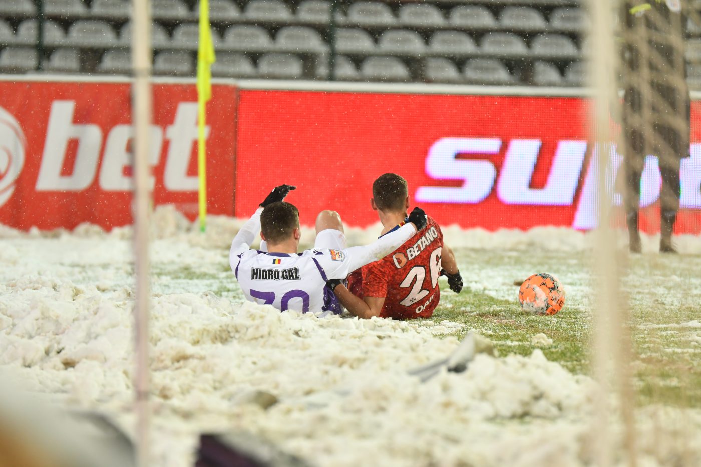 Dumitru Dragomir tună, după ce a văzut condițiile din Liga 1: „Doar un club are grijă de jucători, pe restul îi doare la bască!”