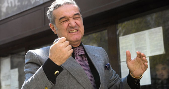 Dovada că „antrenorul” Gigi Becali nu se pricepe! E depășit de cifrele lui Mihai Rotaru, Nelu Varga sau Adrian Mititelu! FCSB, pe locul 6 la prestații după pauză, când operează cel mai des Becali! Vestea și mai proastă pentru roș-albaștri: „antrenorul” e și în scădere de formă! EXCLUSIV