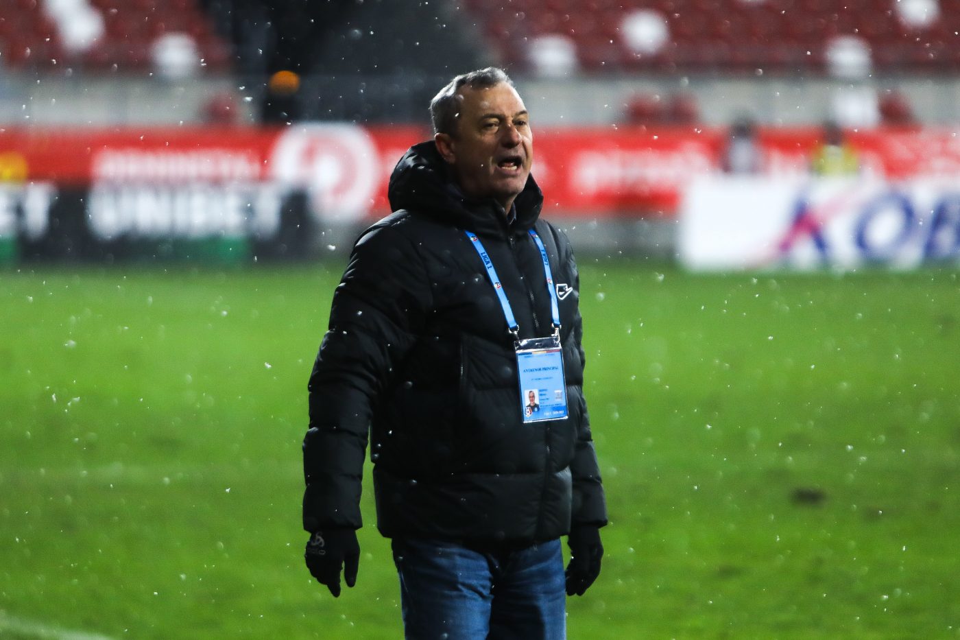 Mircea Rednic, discurs temperat după 5-0 cu Dinamo: „Nu facem fiesta, noi ne respectăm adversarii”. Ce spune despre play-off