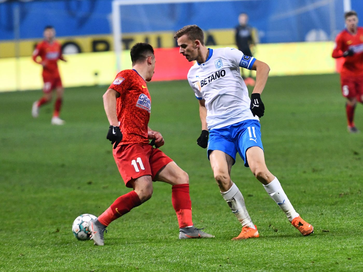 Universitatea Craiova a pornit deja războiul psihologic pentru derby-ul cu FCSB. Oltenii au solicitat teste antidoping inclusiv la baza de antrenament a liderului