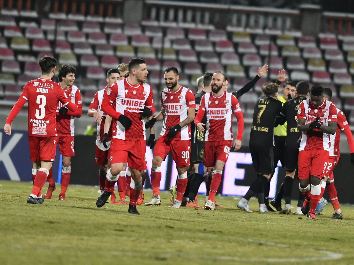 Dinamo îi uimește până și pe rivali! Fost jucător al Stelei, intrigat de situația în care se află „câinii”: „Putea să se bată pentru cupele europene!”