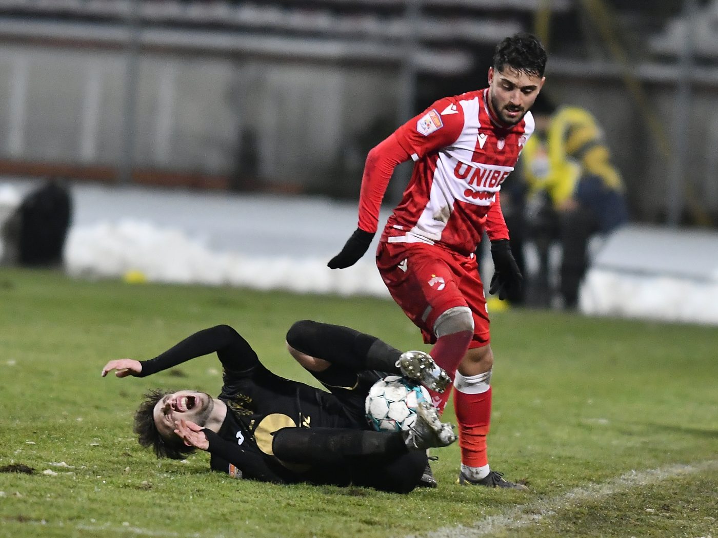 Schimbare șoc în derby-ul Dinamo – FCSB! Geani Crețu a rezistat pe teren mai puțin de două minute