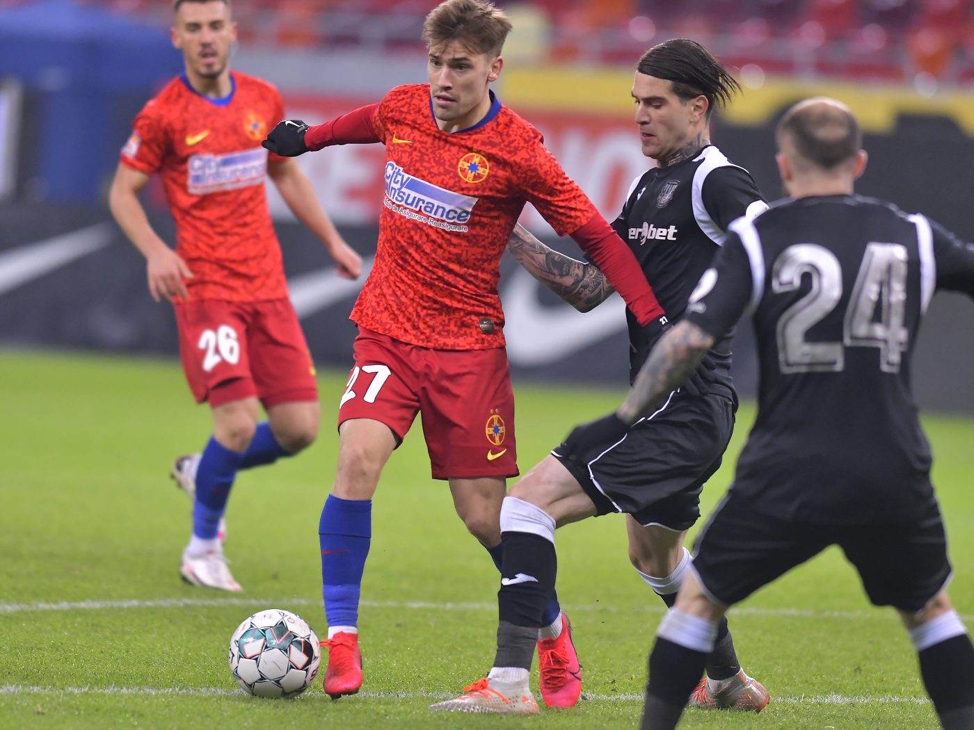 Lui Darius Olaru i-a fost greu fără Dennis Man pe teren. „La fiecare meci aveam promis un gol de la el”. „Urare” specială pentru rivalii de la CFR Cluj