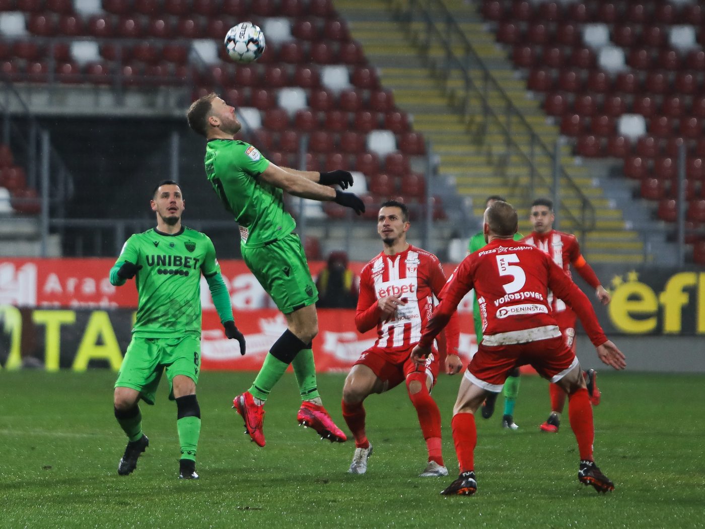 Dinamo – UTA Arad 0-1 | „Câinii” continuă seria neagră în Liga 1! Dinamo, la al 12-lea meci fără victorie