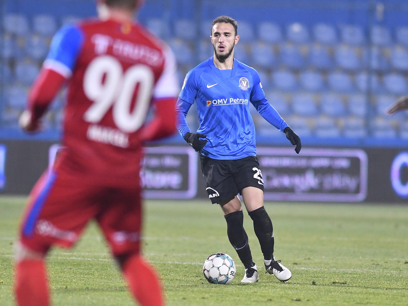 Îl ratează FCSB pe Virgil Ghiță? Fundașul Viitorului, ofertă din Vestul Europei! Câți bani primește Gică Hagi
