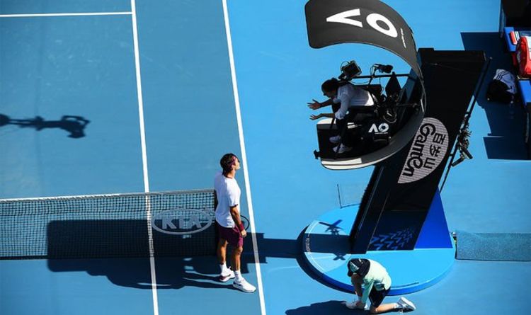 Moment halucinant în calificările Australian Open: a aflat că are coronavirus în timpul meciului! Decizia controversată a organizatorilor