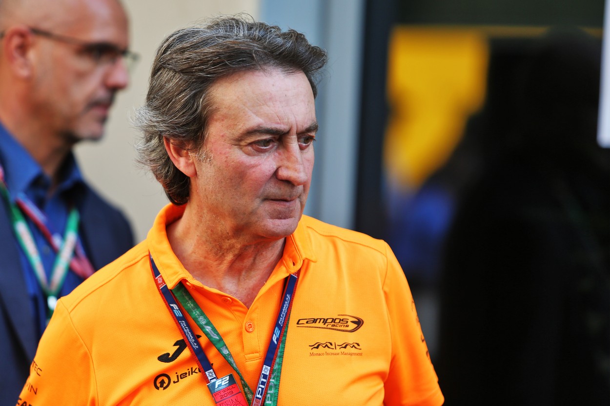Adrian Campos, fost pilot de Formula 1, a murit la doar 60 de ani! E omul care l-a ajutat pe Fernando Alonso să devină campion mondial