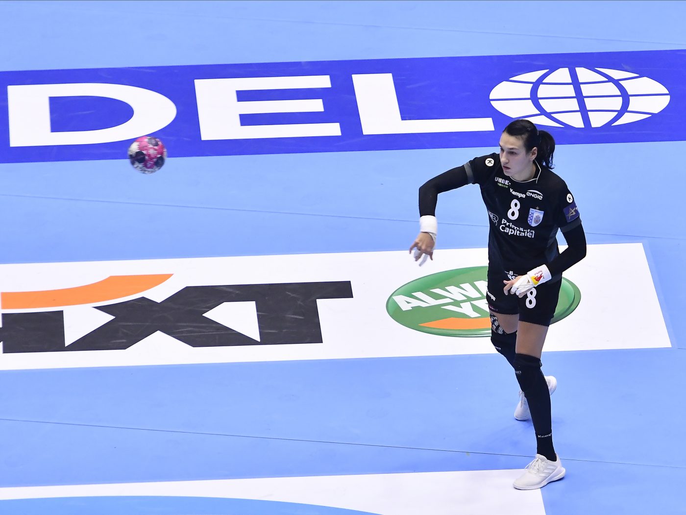 Cristina Neagu, o nouă realizare! A fost nominalizată pentru All-Star Team-ul din Liga Campionilor
