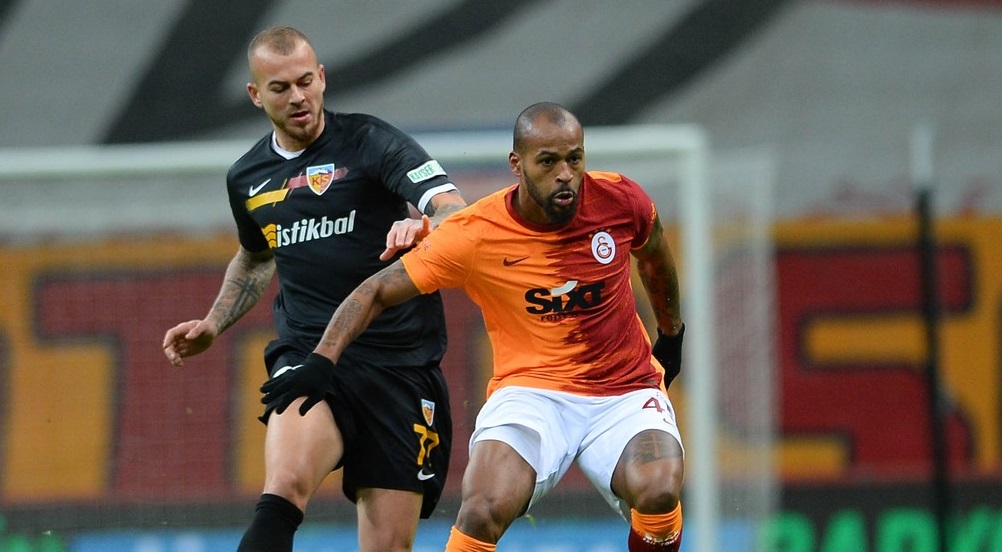 Presa din Turcia, laude la adresa lui Denis Alibec, deși a ratat un penalty pentru Kayserispor: „Se vede de ce l-a vrut Șumudică!”