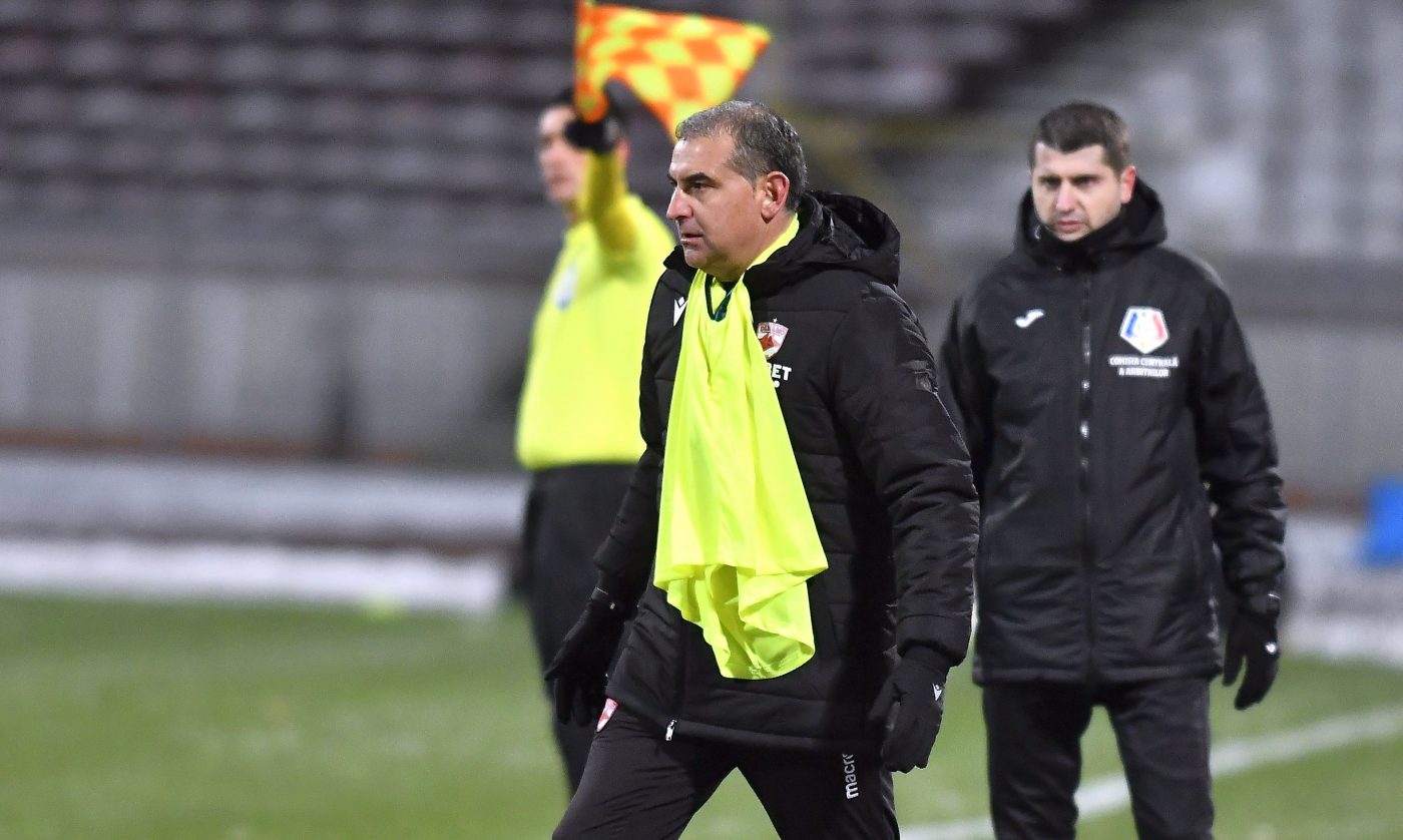 Jerry Gane se teme deja pentru derby-ul cu FCSB, din cauza terenului din „Ștefan cel Mare”: „Jucătorii se plângeau în vestiar!”. Singura dorință a antrenorului lui Dinamo
