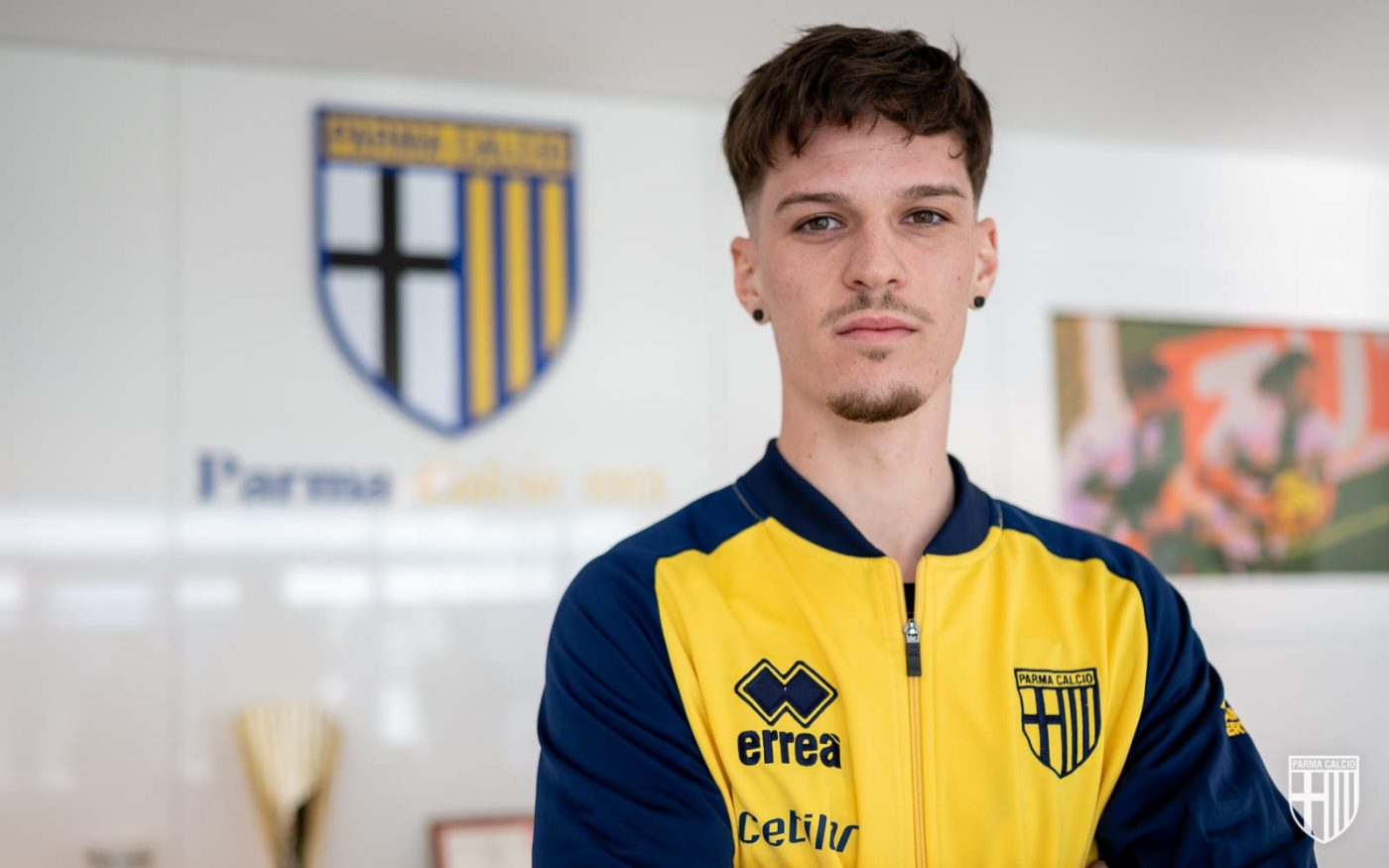„Whatta Man!”. Transferul lui Dennis Man la Parma i-a inspirat pe italieni. Ce melodie au folosit la prezentarea oficială