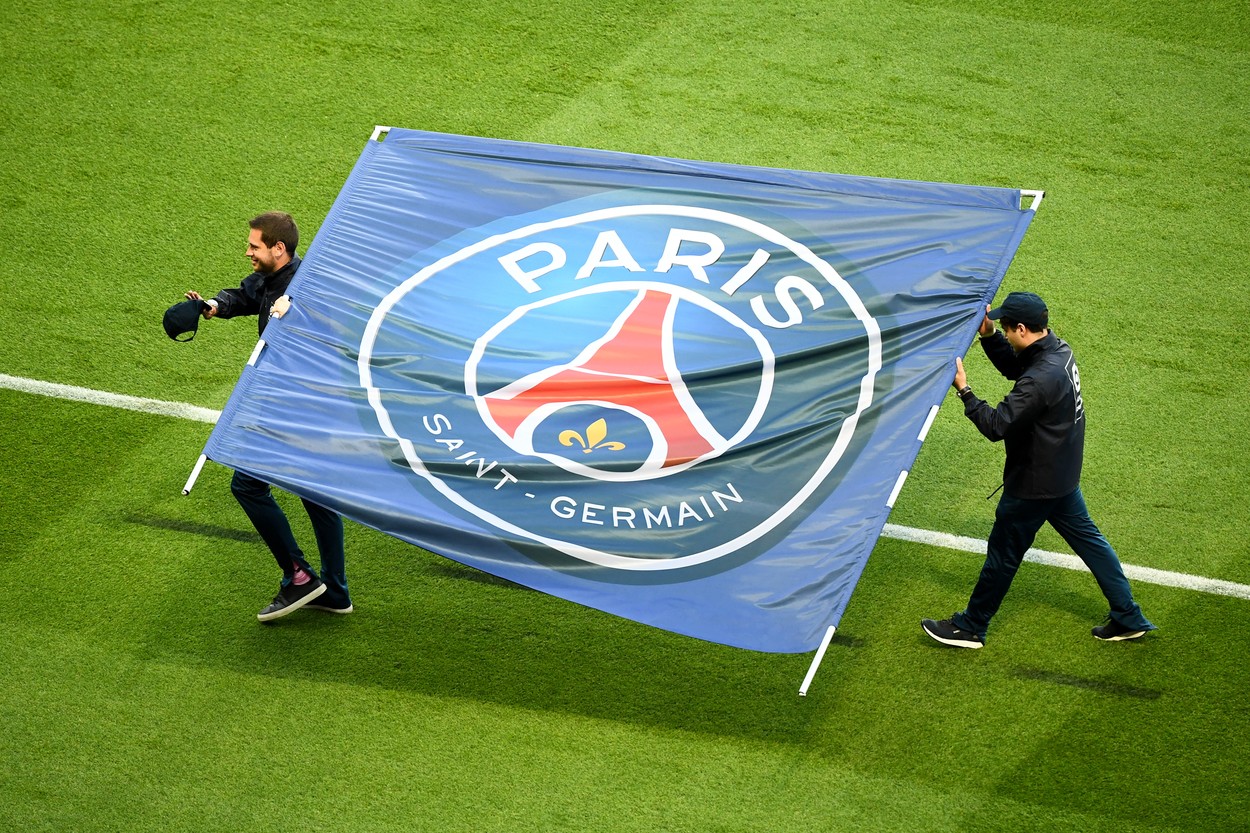 PSG dă 15 fotbaliști afară! Luis Enrique a făcut o listă neagră incredibilă