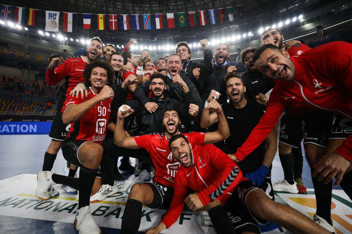 S-au stabilit primele două sferturi de finală ale Campionatului Mondial de Handbal Masculin 2021. Franța și-a respectat blazonul: cu un eșec putea să scoată din cursă o mare rivală